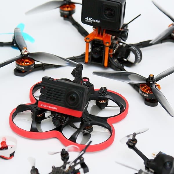 FPV（一人称視点）飛行に必要な基礎知識と操縦技術の入門講座です。FPV機のセッティングに必要なソフトの使い方を含みます。


	内容：座学と実技
	時数：1時間〜
	場所：DRONEHOLIC cafe
	最低人数：1名
	機材：ご自身の機体をお持ちください
	料金：10,000円（税別）／1時間