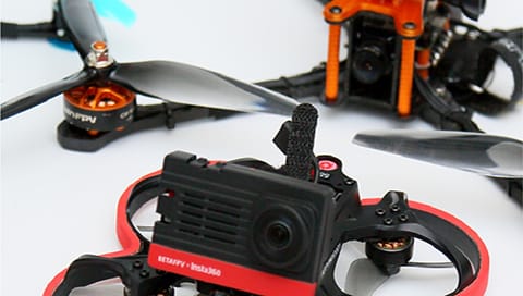 FPV（一人称視点）飛行に必要な基礎知識と操縦技術を気軽に学べる入門講座です。